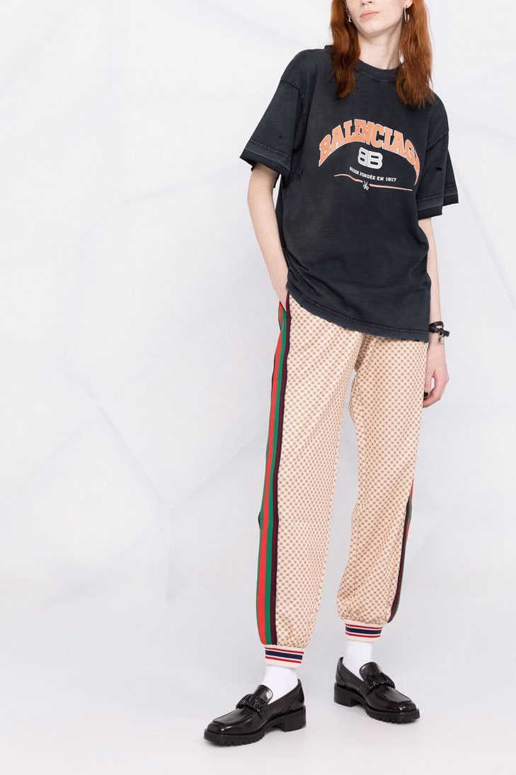 Футболка BALENCIAGA  с логотипом