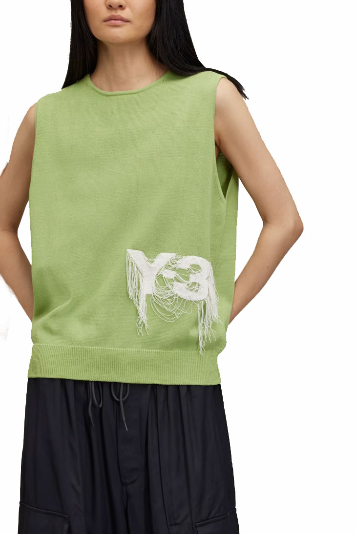 Жилет вязаный