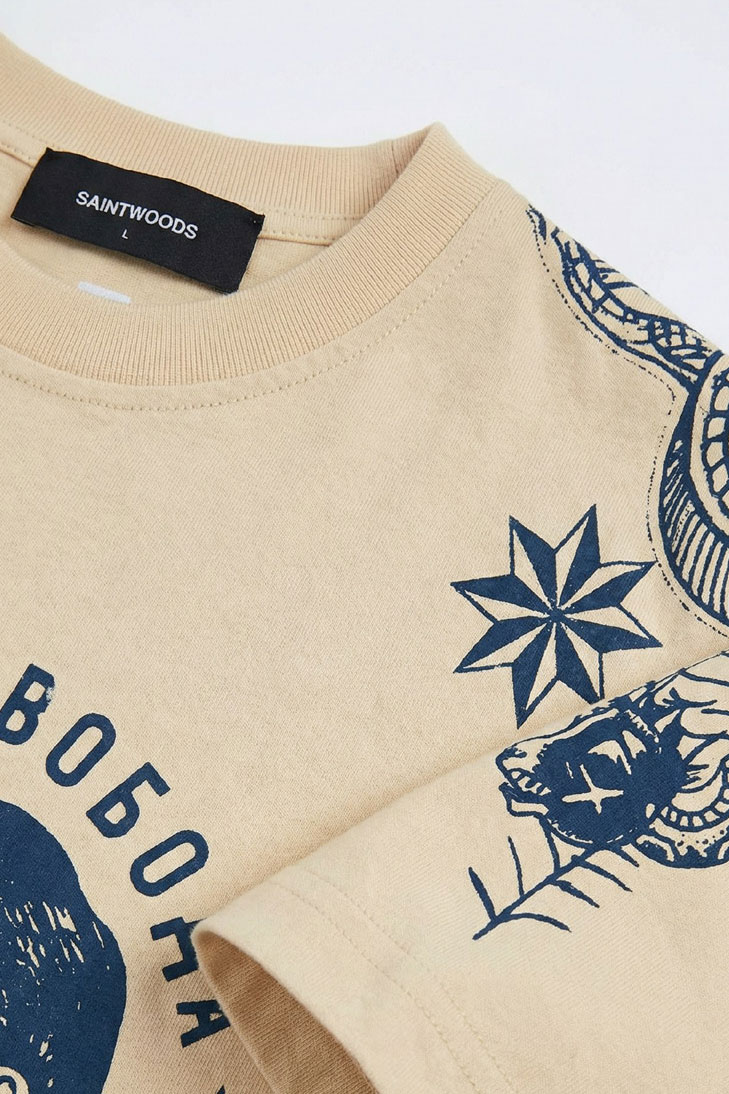 Футболка с принтом