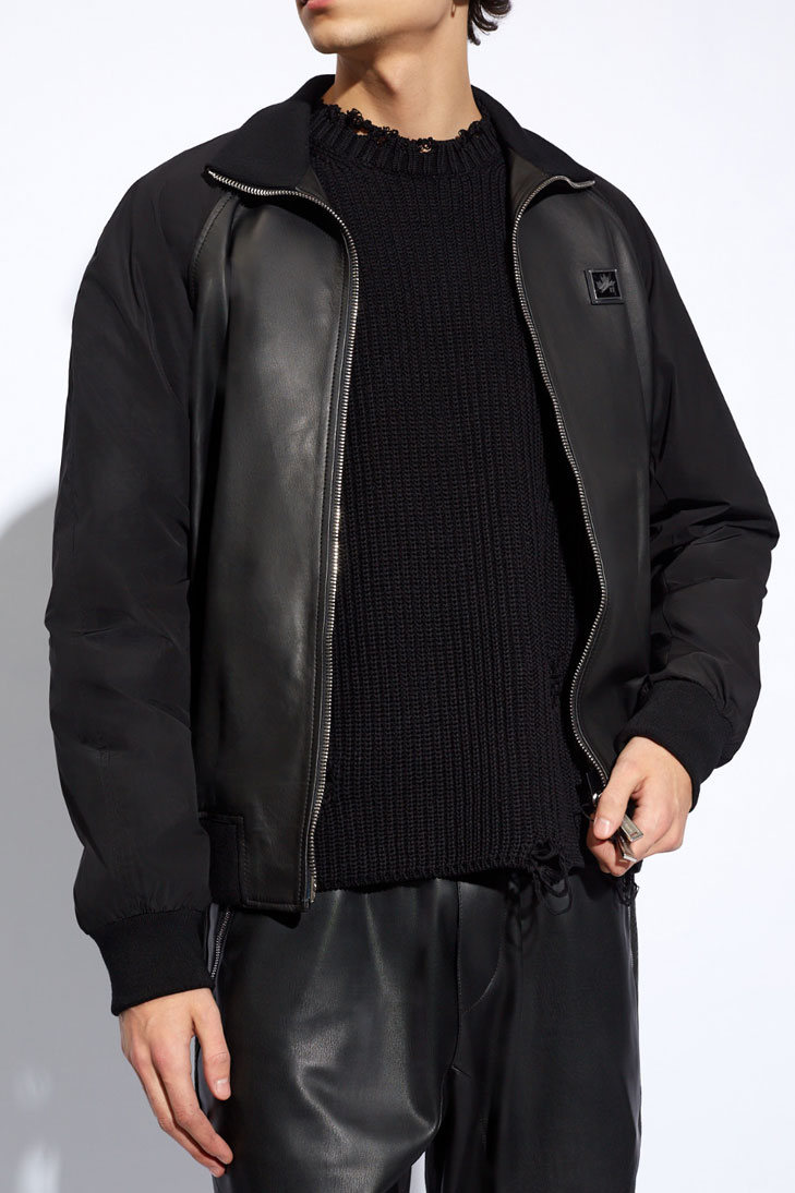 Кожаный бомбер с логотипом