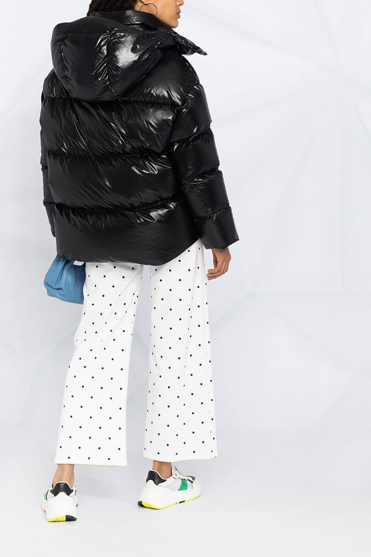 Пуховик  VALENTINO с лого на рукаве