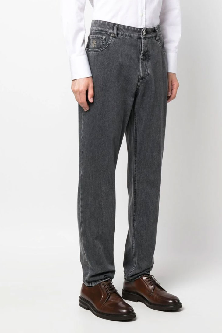 Джинсы зауженные