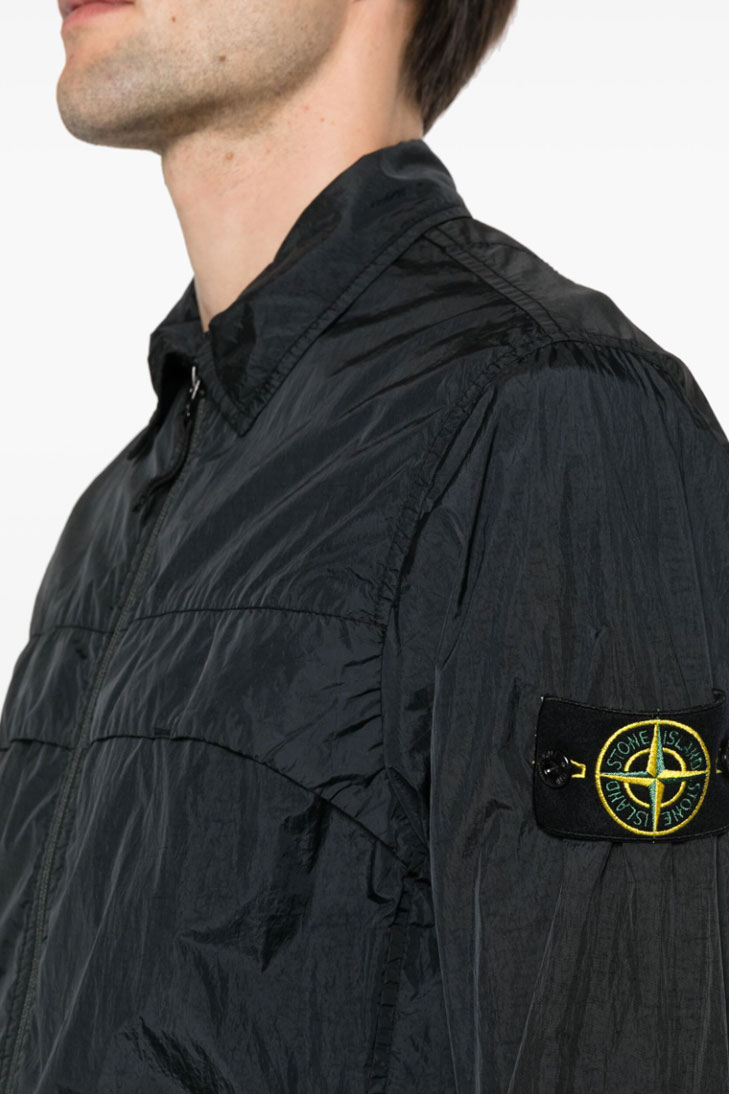 куртка-рубашка с нашивкой Compass и жатым эффектом