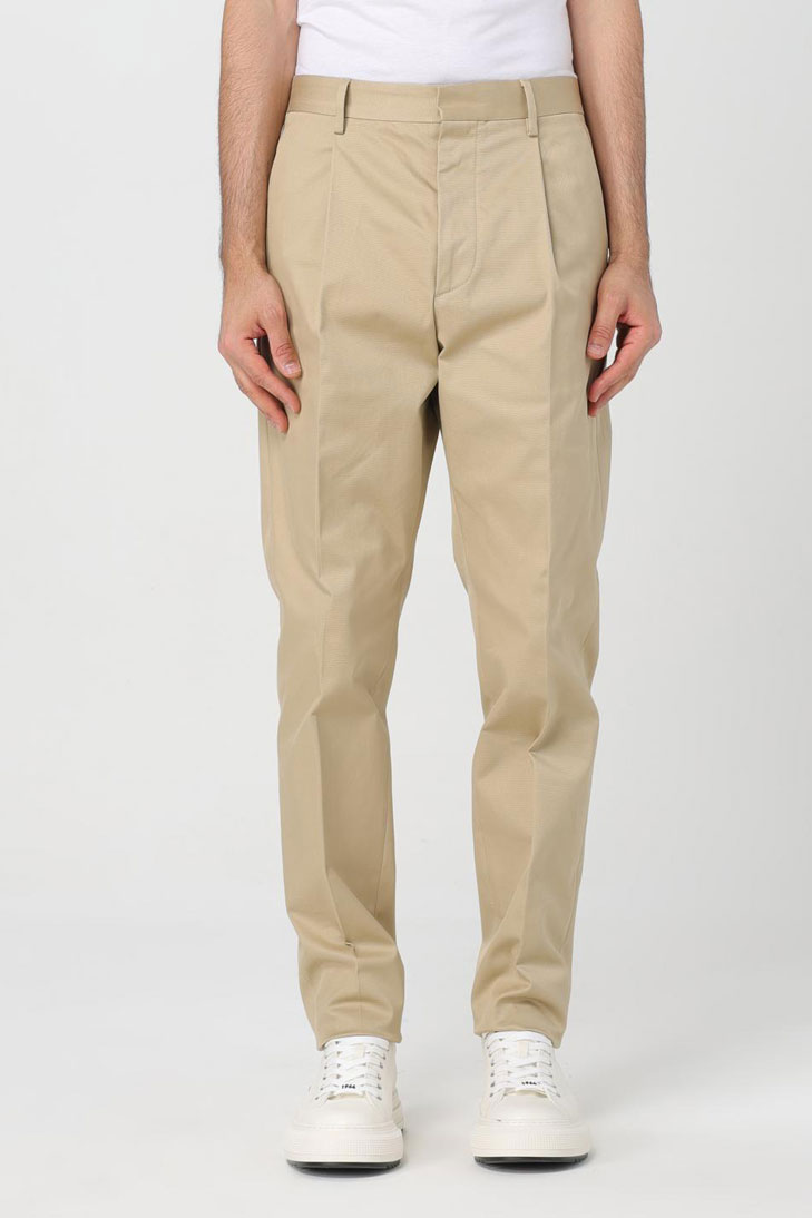 Брюки чинос