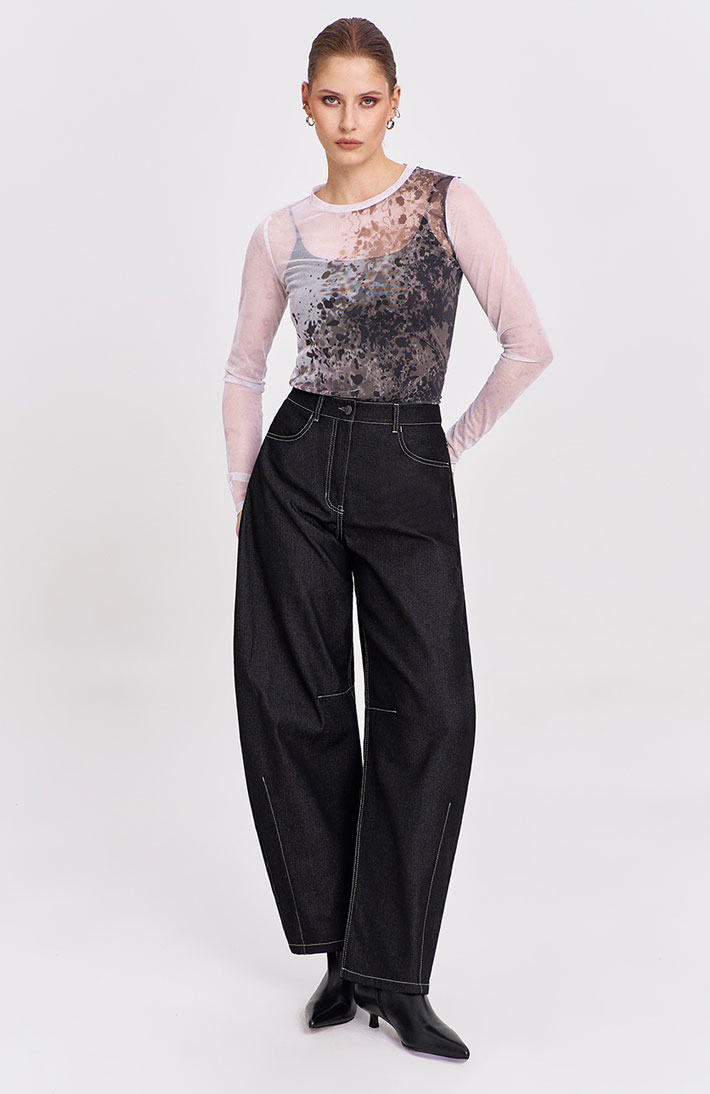 Брюки с белой строчкой