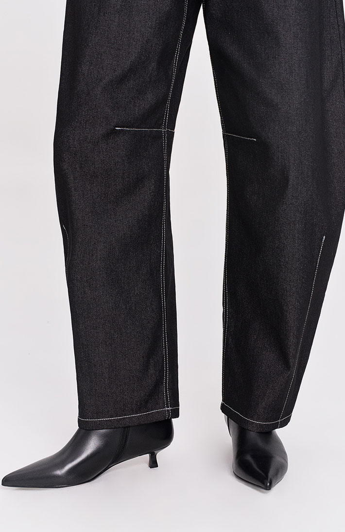 Брюки с белой строчкой