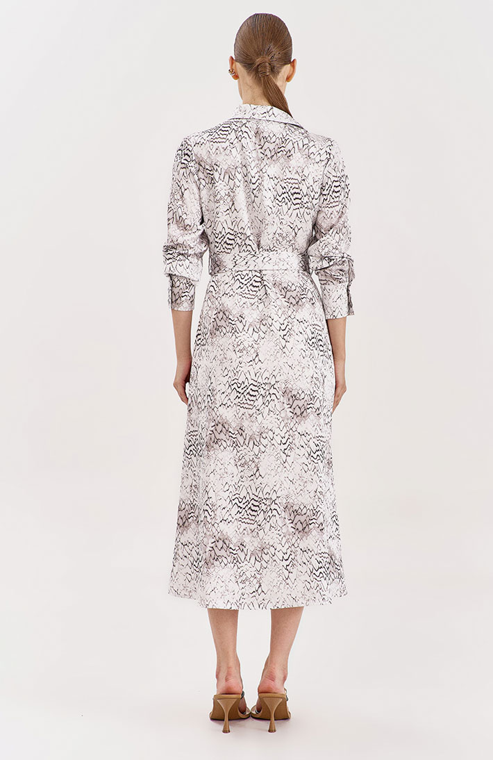 Платье с карманами