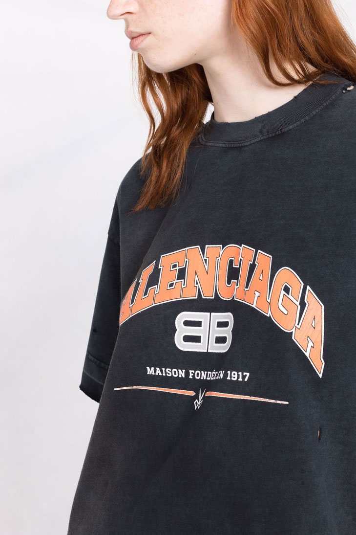 Футболка BALENCIAGA  с логотипом