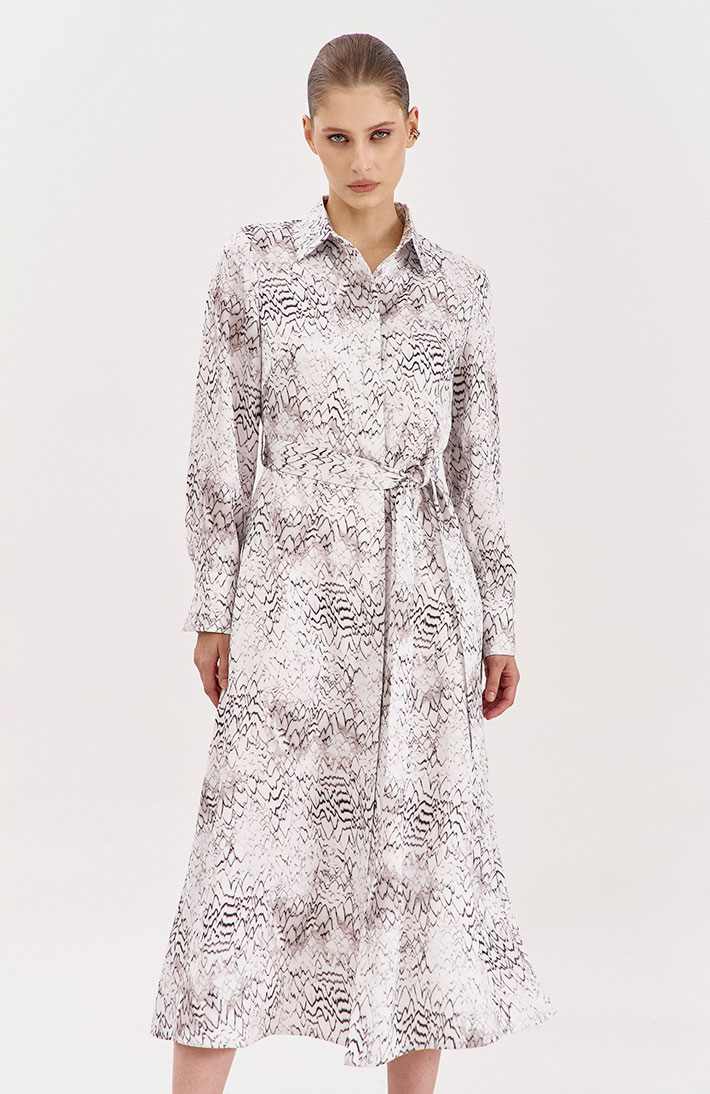 Платье с карманами