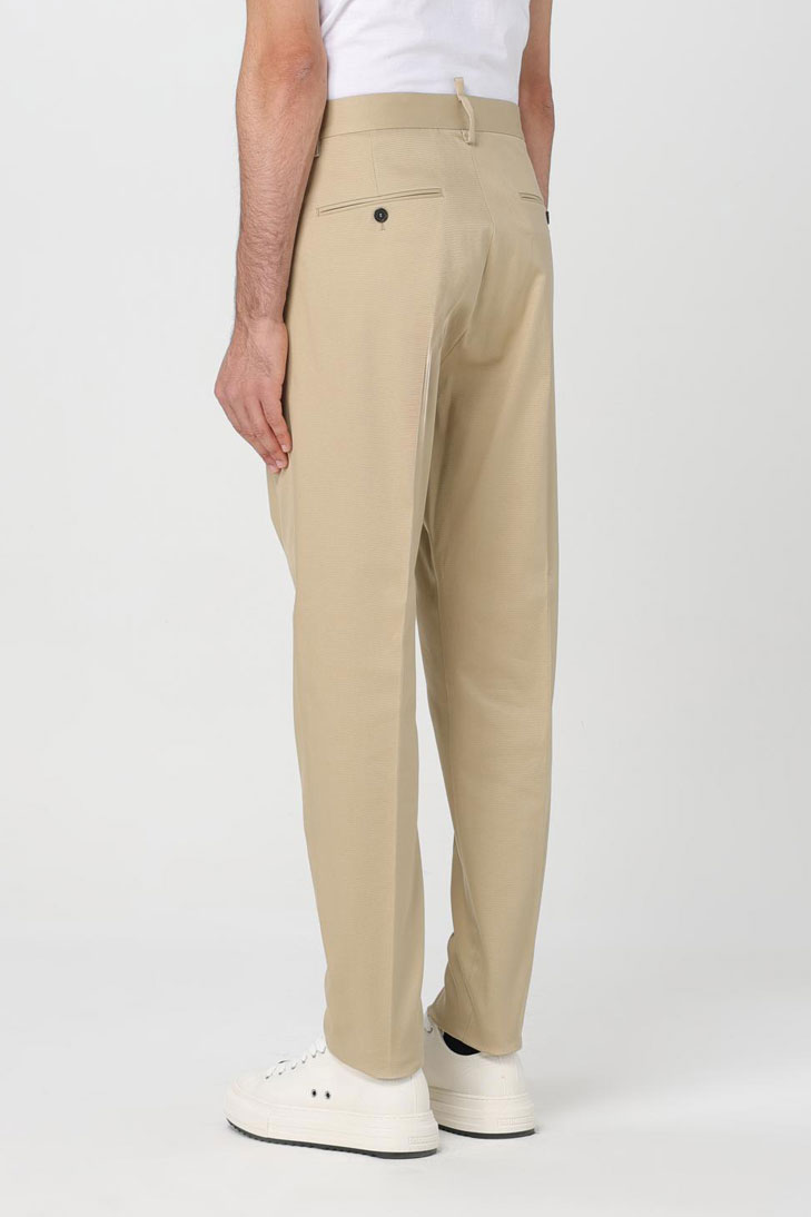 Брюки чинос