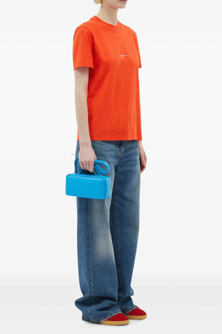 Футболка с логотипом