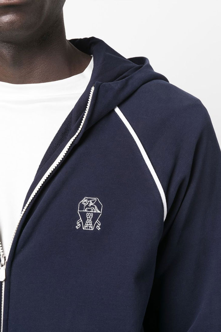 Олимпийка с капюшоном