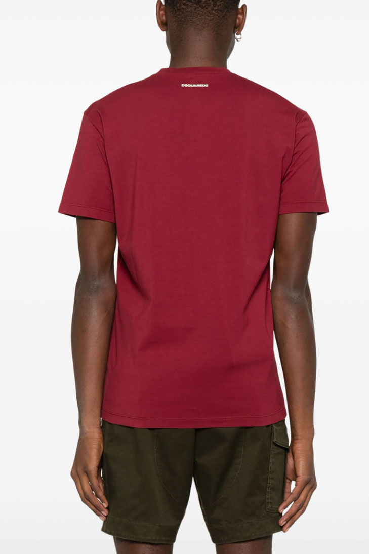 Футболка с логотипом