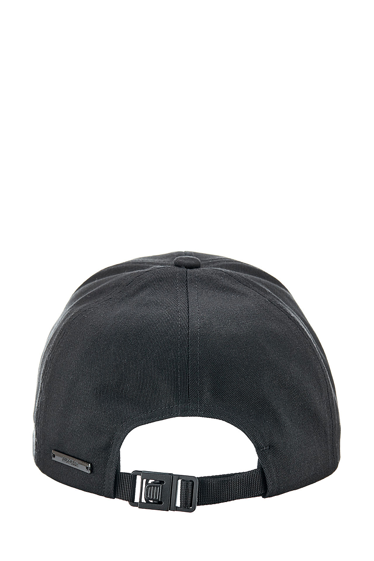 Кепка с логотипом