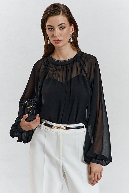 Блузка объемная