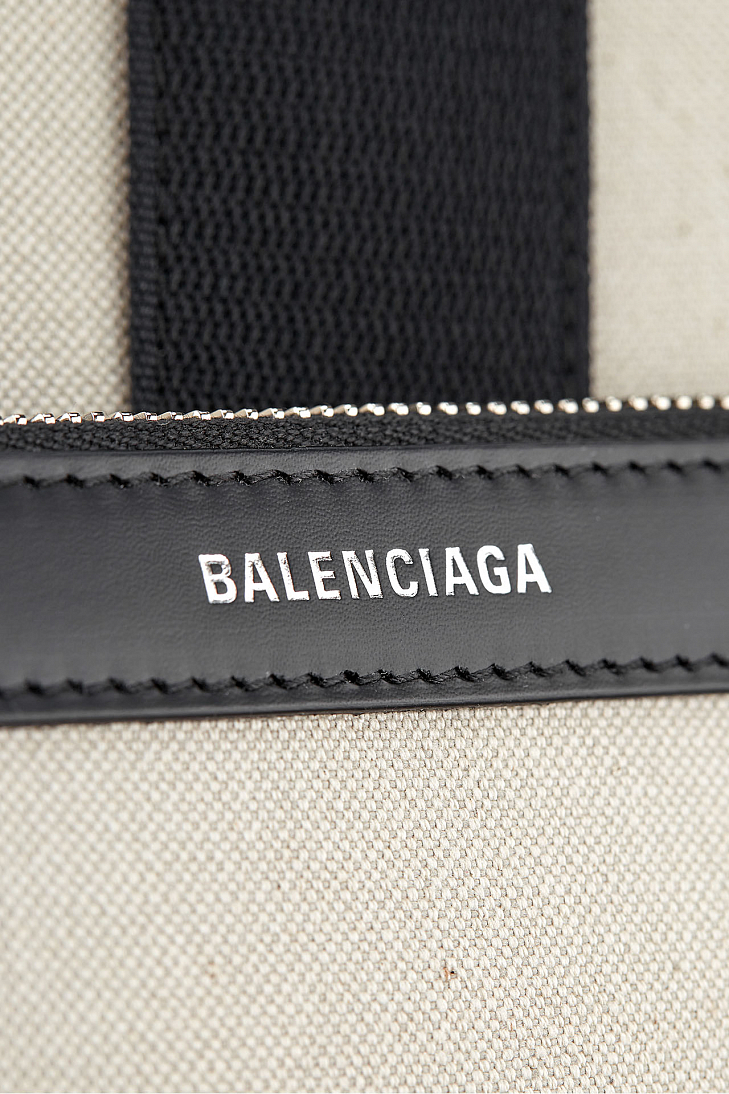 Сумка  Balenciaga Cabas среднего размера