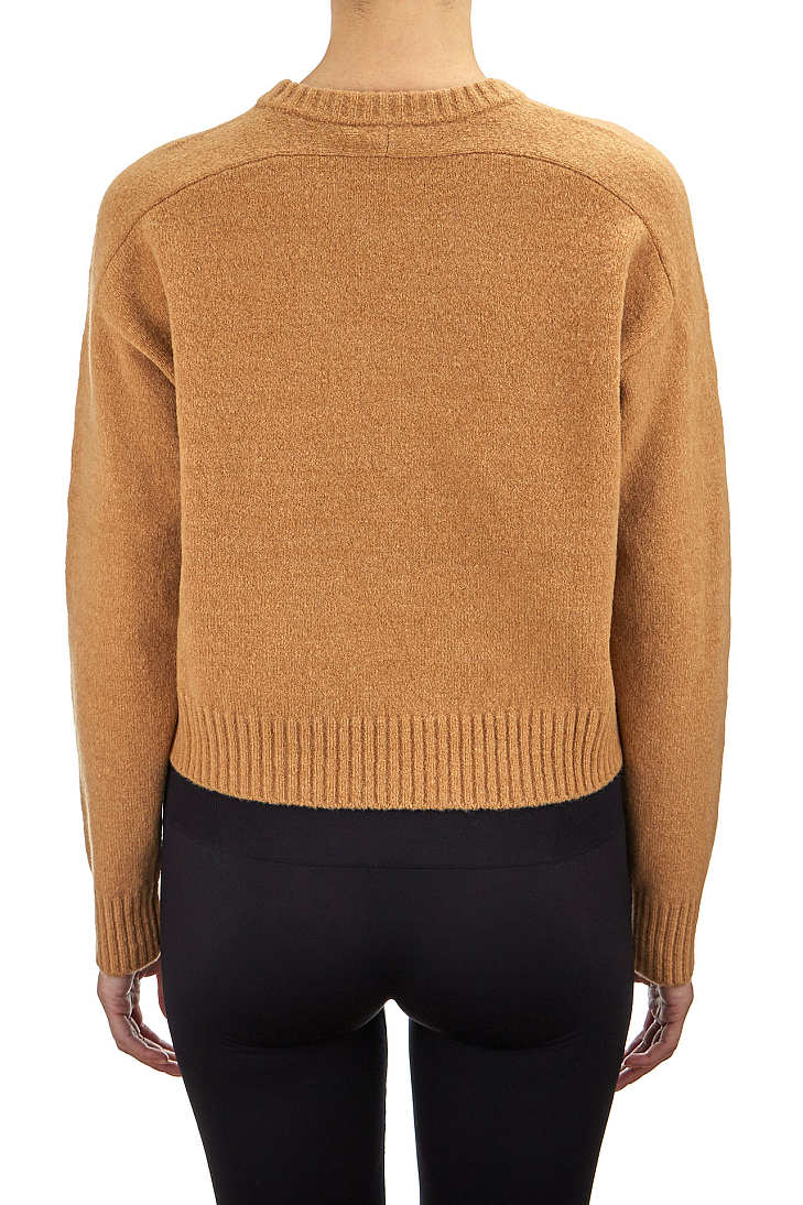 Джемпер с круглым вырезом